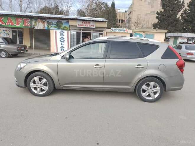 Kia Ceed 2010, 290,000 km - 1.6 л - Bakı