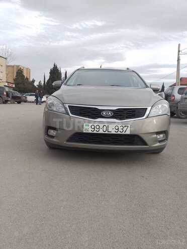 Kia Ceed 2010, 290,000 km - 1.6 л - Bakı