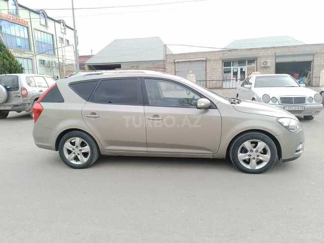 Kia Ceed 2010, 290,000 km - 1.6 л - Bakı