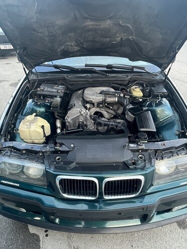 BMW 318 1994, 250,000 km - 1.8 l - Bakı