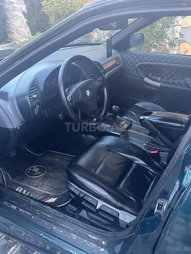 BMW 318 1994, 250,000 km - 1.8 l - Bakı