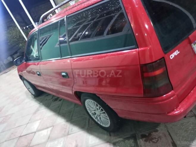 Opel Astra 1995, 204,894 km - 1.8 l - Şəki