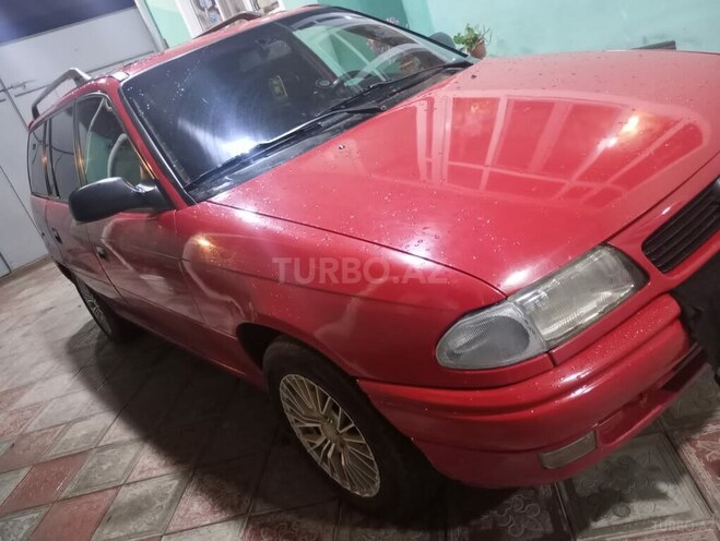 Opel Astra 1995, 204,894 km - 1.8 l - Şəki