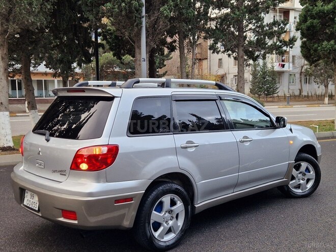 Mitsubishi Outlander 2003, 243,752 km - 2.4 l - Bakı