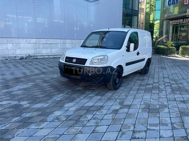 Fiat Doblo 2009, 262,000 km - 1.3 l - Bakı