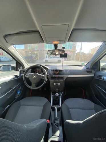 Opel Astra 2005, 176,000 km - 1.4 л - Tovuz