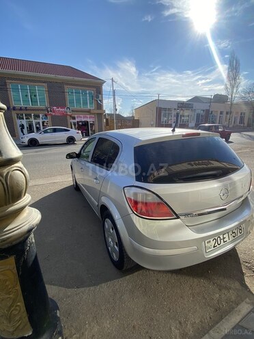 Opel Astra 2005, 176,000 km - 1.4 л - Tovuz