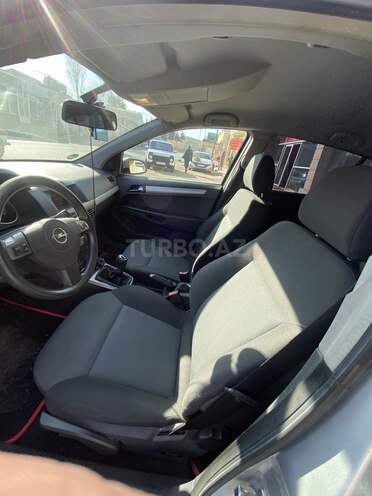 Opel Astra 2005, 176,000 km - 1.4 л - Tovuz