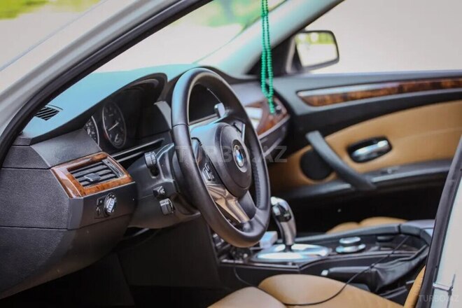 BMW 530 2008, 330,000 km - 3.0 l - Gəncə