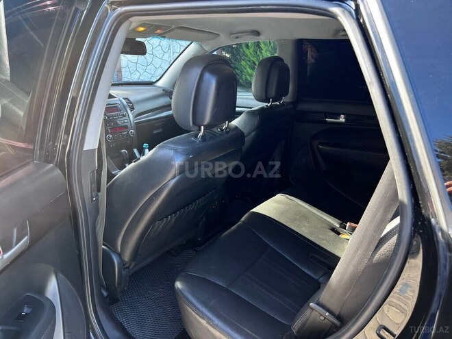 Kia Sorento 2011, 111,111 km - 2.0 l - Saatlı