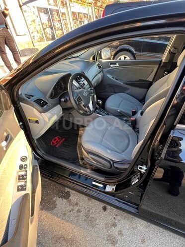 Hyundai Accent 2015, 231,746 km - 1.6 l - Bakı
