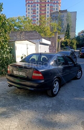 Opel Vectra 1996, 375,000 km - 2.0 l - Bakı