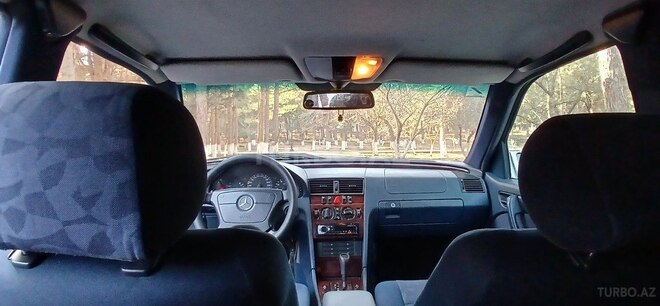 Mercedes C 200 2000, 276,453 km - 2.0 л - Bakı