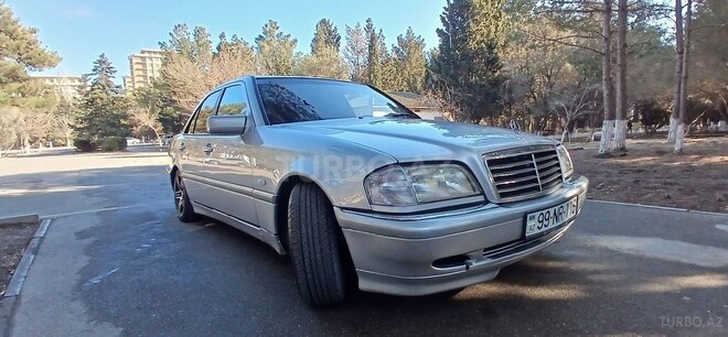 Mercedes C 200 2000, 276,453 km - 2.0 л - Bakı
