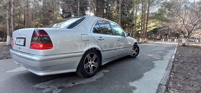 Mercedes C 200 2000, 276,453 km - 2.0 л - Bakı