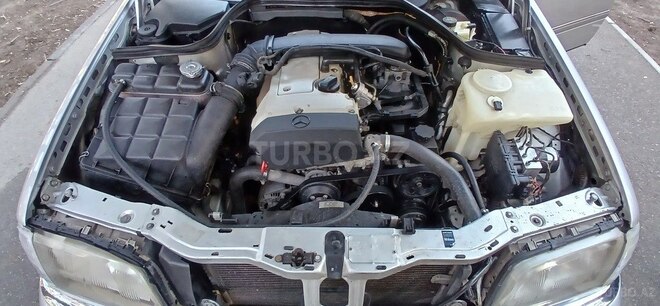 Mercedes C 200 2000, 276,453 km - 2.0 л - Bakı