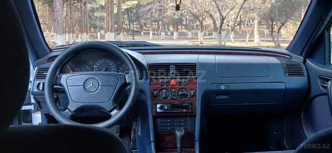 Mercedes C 200 2000, 276,453 km - 2.0 л - Bakı