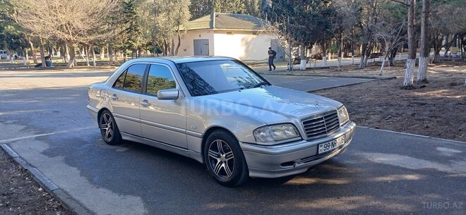 Mercedes C 200 2000, 276,453 km - 2.0 л - Bakı