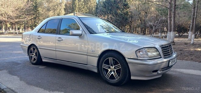 Mercedes C 200 2000, 276,453 km - 2.0 л - Bakı