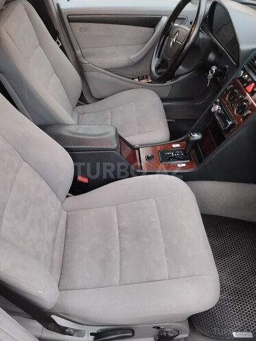 Mercedes C 220 1998, 918,900 km - 2.2 л - Mingəçevir