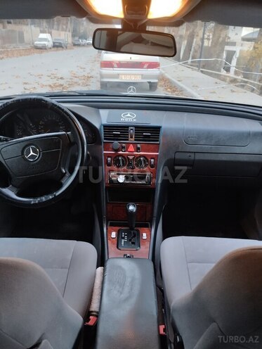 Mercedes C 220 1998, 918,900 km - 2.2 л - Mingəçevir