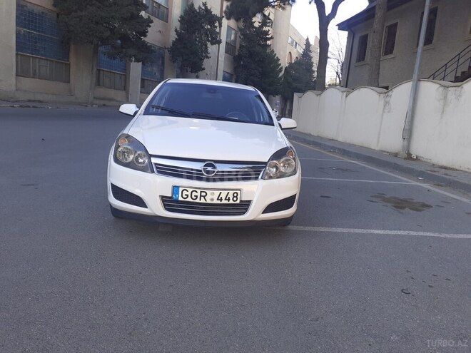 Opel Astra 2009, 178,000 km - 1.4 л - Bakı
