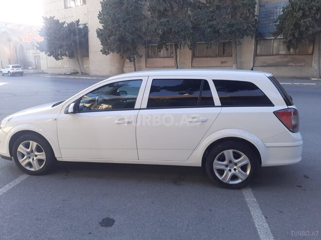 Opel Astra 2009, 178,000 km - 1.4 л - Bakı