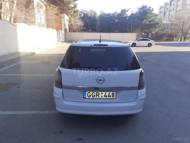 Opel Astra 2009, 178,000 km - 1.4 л - Bakı