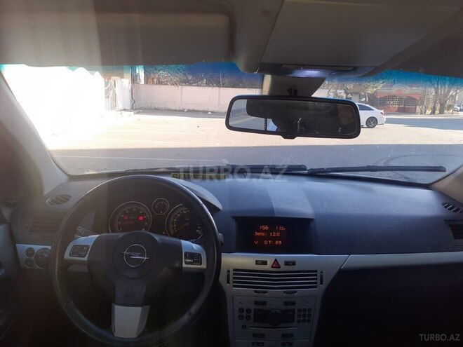 Opel Astra 2009, 178,000 km - 1.4 л - Bakı