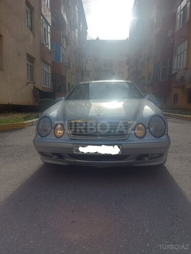 Mercedes CLK 320 2002, 275,000 km - 3.2 л - Bakı