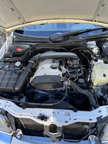 Mercedes C 230 1998, 230,000 km - 2.3 l - Sumqayıt