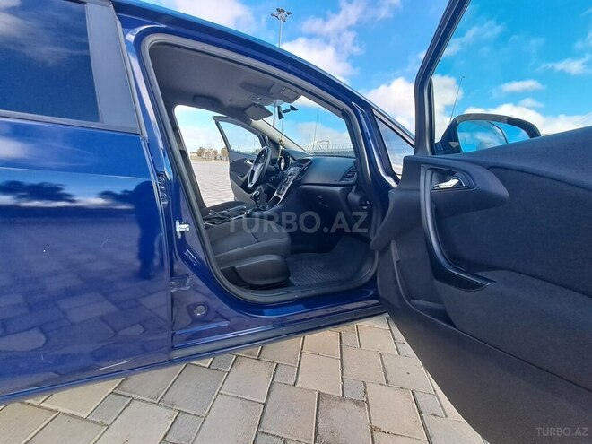 Opel Astra 2012, 246,000 km - 1.4 l - Bakı