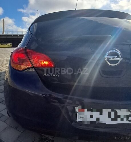 Opel Astra 2012, 246,000 km - 1.4 l - Bakı