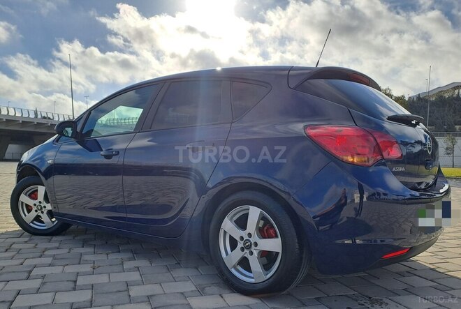 Opel Astra 2012, 246,000 km - 1.4 l - Bakı