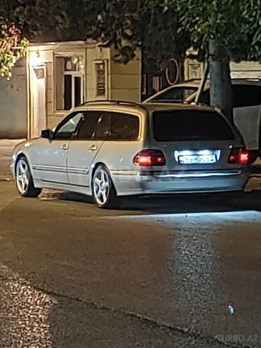 Mercedes E 240 2000, 340,000 km - 2.6 l - Bakı