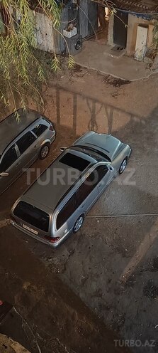 Mercedes E 240 2000, 340,000 km - 2.6 l - Bakı