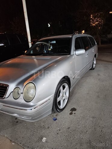 Mercedes E 240 2000, 340,000 km - 2.6 l - Bakı