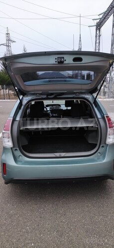 Toyota Prius V 2015, 304,166 km - 1.8 l - Bakı