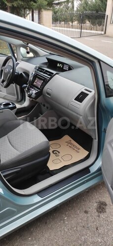 Toyota Prius V 2015, 304,166 km - 1.8 l - Bakı