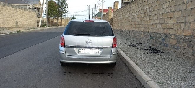 Opel Astra 2009, 250,000 km - 1.3 l - Gəncə