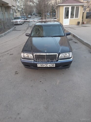 Mercedes C 220 1999, 760,000 km - 2.2 l - Sumqayıt