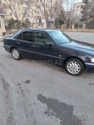 Mercedes C 220 1999, 760,000 km - 2.2 l - Sumqayıt