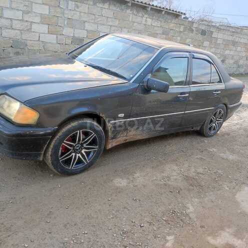 Mercedes C 200 1995, 250,000 km - 2.0 l - Sumqayıt