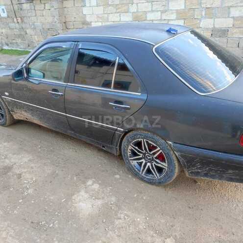Mercedes C 200 1995, 250,000 km - 2.0 l - Sumqayıt