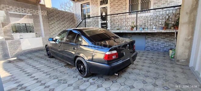 BMW 525 2002, 274,334 km - 2.5 l - Sumqayıt