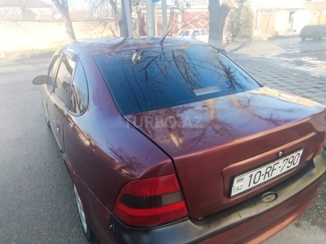 Opel Vectra 1997, 520,000 km - 2.5 л - Qusar