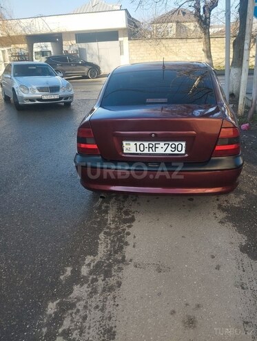 Opel Vectra 1997, 520,000 km - 2.5 л - Qusar