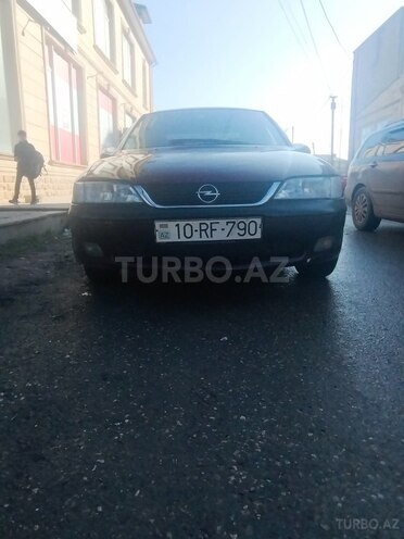 Opel Vectra 1997, 520,000 km - 2.5 л - Qusar