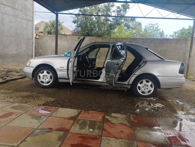 Mercedes C 180 1995, 346,000 km - 1.8 л - Astara