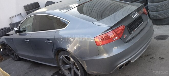 Audi S5 2013, 110,000 km - 3.0 l - Bakı